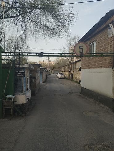 Гаражи: 18 м², Металлический | Охрана, Разборной — 2