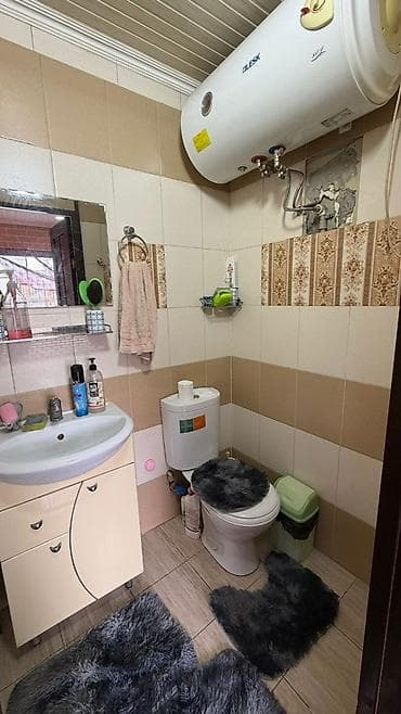 дом пол: Продается пол дома 🔥🍒 📍 Адрес: ул.Мраморная (район Ошского рынка) — 10