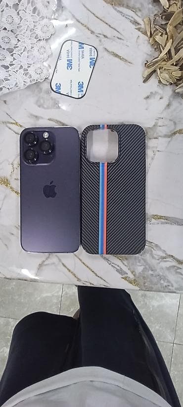IPhone 14 Pro, Б/у, 256 ГБ, Deep Purple, Зарядное устройство, Защитное стекло, Кабель, 70 %