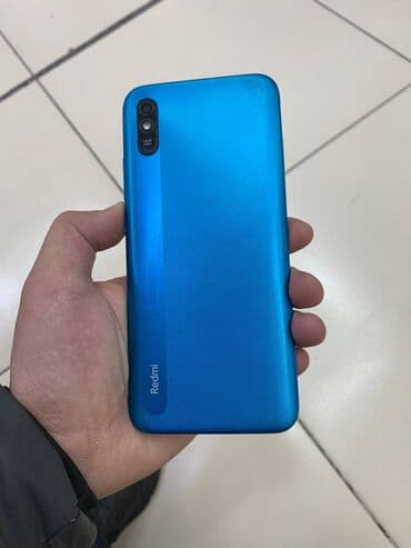сколько стоит бронированный телефон: Redmi, Redmi 9A, Б/у, 32 ГБ, цвет - Синий, 2 SIM — 2