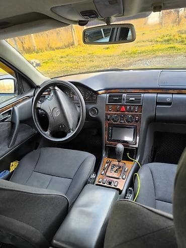 тягач спринтер: Mercedes-Benz E-Class: 2000 г., 3.2 л, Автомат, Бензин, Седан — 5