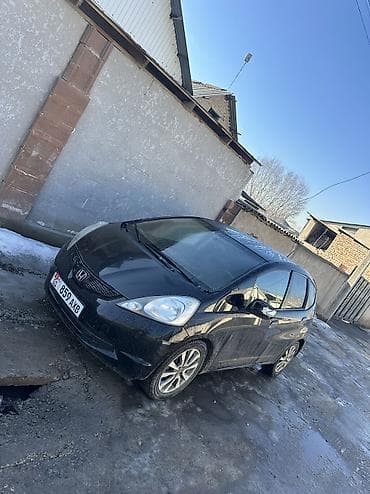 Honda Jazz: 2009 г., 1.4 л, Робот, Бензин, Хэтчбэк