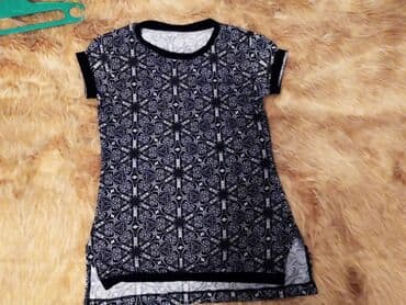 размер 28: Футболка для девочки. На рост 152 примерно (8-10 лет) — 1