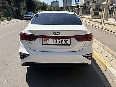 Транспорт: Kia K3: 2019 г., 1.6 л, Вариатор, Бензин, Седан — 5