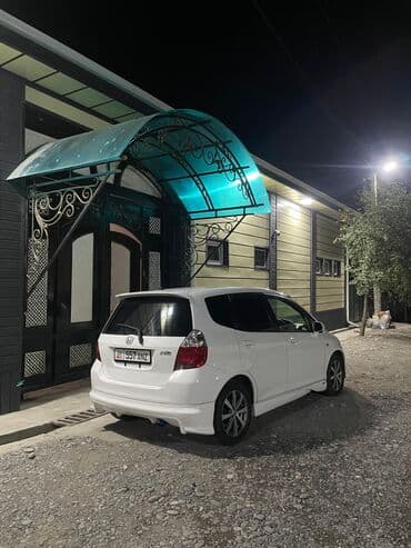 двигатель субару аутбек 2.5 купить в бишкеке: Honda Fit: 2005 г., 1.3 л, Вариатор, Бензин, Хэтчбэк — 3