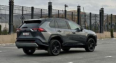 продам рав 4 гибрид: Toyota RAV4: 2020 г., 2.5 л, Вариатор, Гибрид, Кроссовер — 4