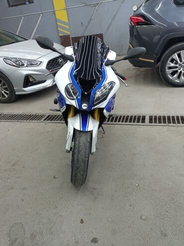 руль на мотоцикл: Спортбайк BMW, 1000 куб. см, Бензин, Взрослый — 4