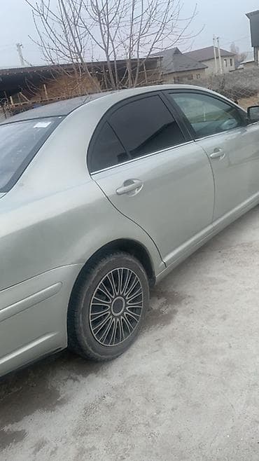 1000 к: Toyota Avensis: 2005 г., 1.8 л, Ручные, Бензин, Седан — 4