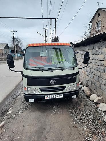 японские грузовики до 1 тонны: Эвакуатор, Toyota, 2007 г., Ломаная — 3