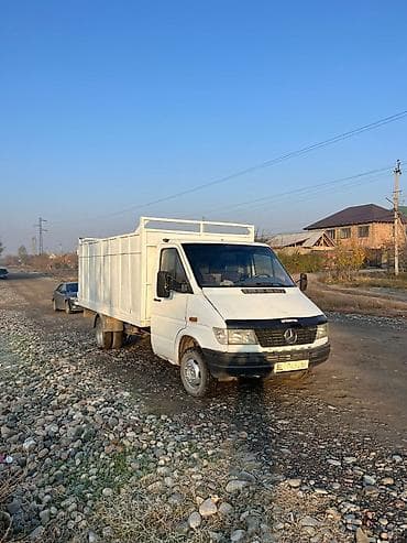 Заказать Мерседес грузовой спринтер, Перевозка мебели, C грузчиком