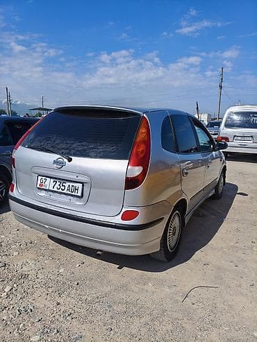 Nissan Tino: 2003 г., 1.8 л, Механика, Бензин, Хэтчбэк — 4