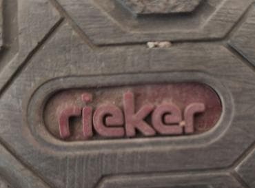 кросовки 45 размер: Ботинки Rieker, модель на шнуровке. - Цвет: черный с контрастной — 1