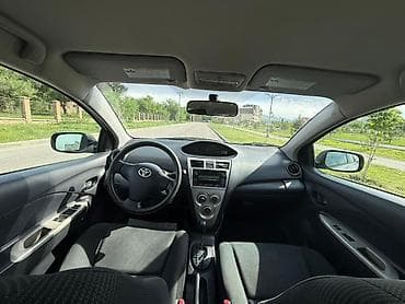 prius 2006: Toyota Belta: 2008 г., 1.5 л, Автомат, Бензин, Седан — 10