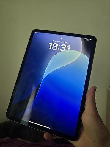ipad pro 11 m4: Планшет, Apple, память 64 ГБ, 11" - 12", Б/у, Классический — 1