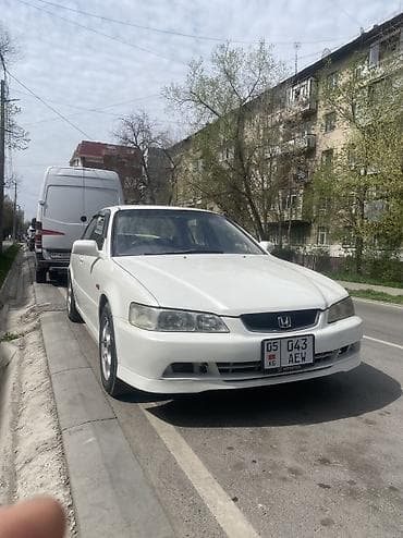 Honda Accord: 2002 г., 1.8 л, Автомат, Бензин, Седан