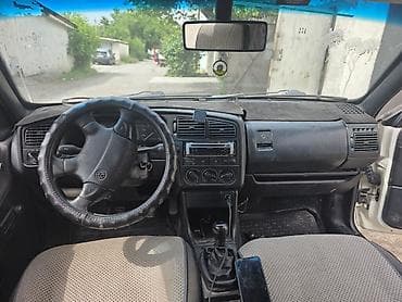 geely monjaro: Volkswagen Passat Variant: 1990 г., Механика, Универсал — 3