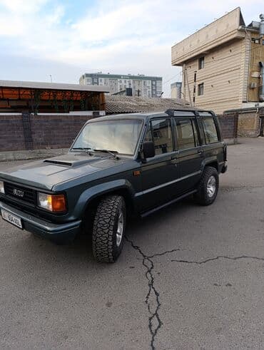 верхний багажник на машину цена: Внедорожник 5‑дверный с рамной конструкцией кузова. Зелёный цвет — 9