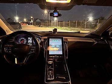bye e5: Roewe Ei6 Max: 2021 г., 1.5 л, Автомат, Электромобиль, Седан — 4