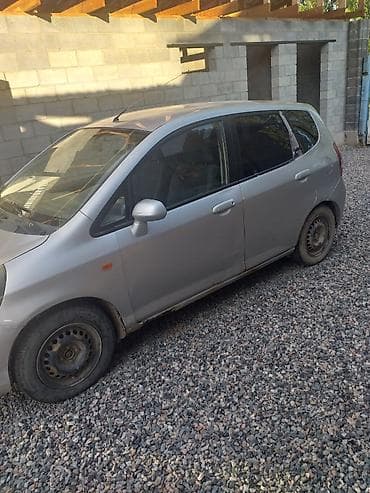 Транспорт: Honda Fit: 2002 г., 1.3 л, Механика, Бензин, Хэтчбэк — 2