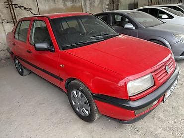 Volkswagen Vento: 1997 г., 1.8 л, Механика, Бензин, Седан
