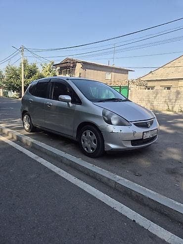 beta ff: Honda Fit: 2002 г., 1.3 л, Вариатор, Бензин, Хэтчбэк — 2