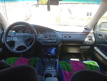 step 2: Honda Accord: 2000 г., 1.8 л, Автомат, Бензин, Седан — 8