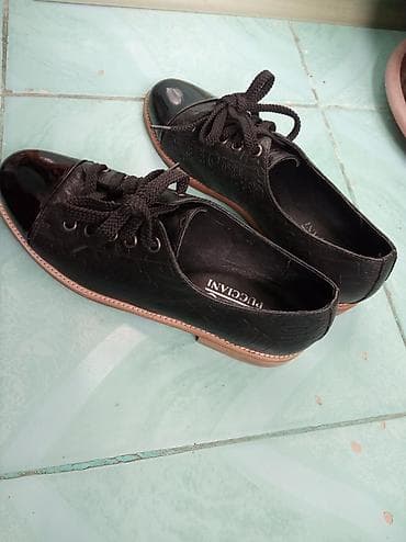 Туфли: Продаю женские кожаные туфли, новые 36 размер на узкую ножку, но — 2