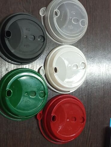 Крышки для одноразовых стаканов с питейным отверстием и клапаном для at lalafo.kg Крышки для одноразовых стаканов с питейным отверстием и клапаном для