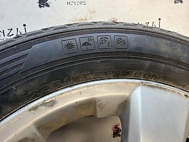 225 55 18 шины: Колесо летнее R18 / 235/55, разболтовка 5x114.3, литой диск, вылет — 9