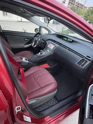 диспы: Toyota Prius: 2015 г., 1.8 л, Автомат, Гибрид, Хэтчбэк — 5