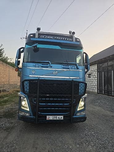 буксир машина: Тягач, Volvo, 2015 г., Без прицепа — 4