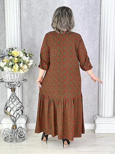 amber elixir: Платье миди/макси свободного кроя с мелким цветочным принтом. Размер — 1