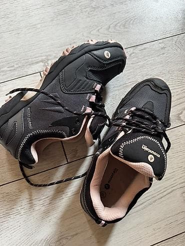 decathlon: Кроссовки, 39, Quechua, Новый, цвет - Черный, Самовывоз, Платная доставка — 1