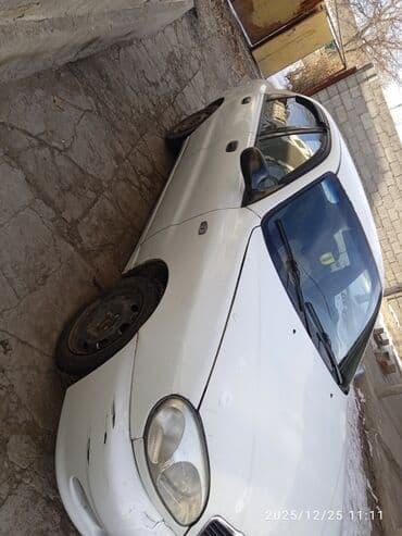 Суу транспорту: Daewoo Lanos: 1998 г., 1.5 л, Механика, Бензин, Седан — 2