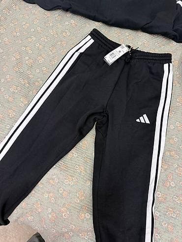 soft shell: Продаю спортивный костюм adidas (чёрный/белый), размер M Брал для — 2