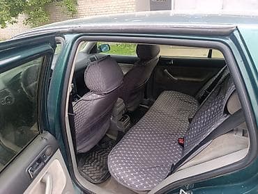 Продажа авто: Volkswagen Golf: 2000 г., 1.6 л, Механика, Бензин, Хэтчбэк — 2