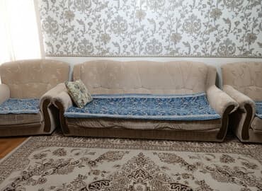 стильные столы для кухни: Комплект мягкой мебели, Б/у, Самовывоз, цвет - Бежевый — 1