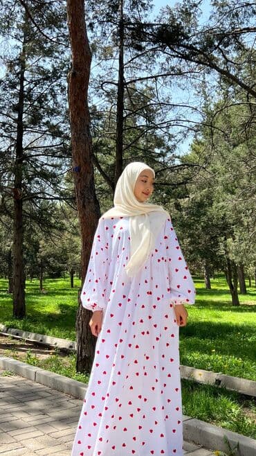 Платье из батиста оверсайз
При покупки платья и штапель в 🎁