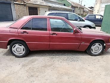 s class w220: Mercedes-Benz 190: 1992 г., Ручные, Седан — 7