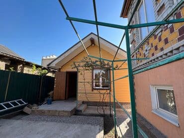 продаю полдома бишкек: Үй, 138 кв. м, 5 бөлмө, Кыймылсыз мүлк агенттиги, Эски ремонт — 2