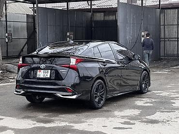 тайота: Toyota Prius: 2019 г., 1.8 л, Вариатор, Гибрид, Лифтбек — 5