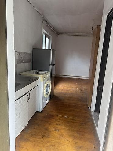 кто сдаёт квартиру: Таза, тыкан жашаган 2-3 адам алам. Рабочий городокто үй. Өз убагында — 3