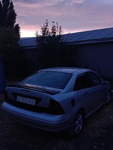 e38 bmw: Ford Focus: 2000 г., 2 л, Автомат, Бензин, Седан — 5
