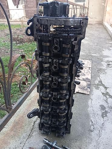 Глушители: Мерс .210.3.2 дизель Состав: - Головка блока цилиндров на 6 цилиндров — 1