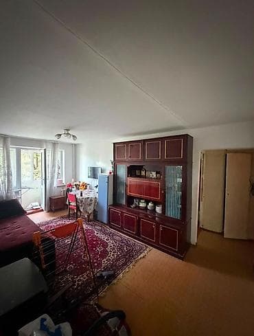 3 комнаты, 58 м², 104 серия, 2 этаж, Косметический ремонт — 4