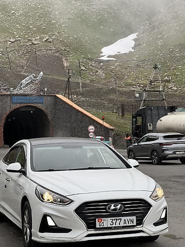 mazda 6: Hyundai Sonata: 2018 г., 2 л, Автомат, Газ, Седан — 2