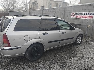 купить бу бокс на крышу автомобиля: Ford Focus: 2000 г., Универсал — 5