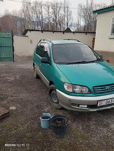 Toyota: Toyota Ipsum: 1997 г., 2 л, Автомат, Бензин, Минивэн — 4