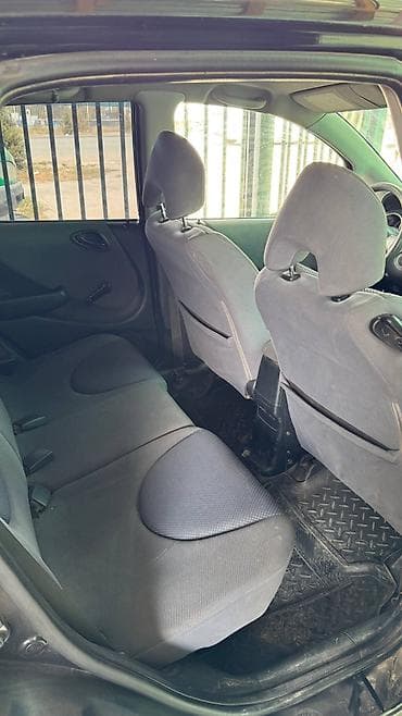 продаю спринтер каратыш: Honda Jazz: 2002 г., 1.3 л, Механика, Бензин, Хэтчбэк — 3