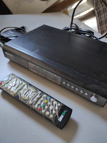 ресивер для телевизора купить: Продается б/у ресивер от АлаТВ с пультом. Цвет черный. Торг уместен — 1